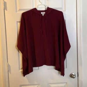 Oso Casuals Women Hooded Poncho with Kangaroo Pocket